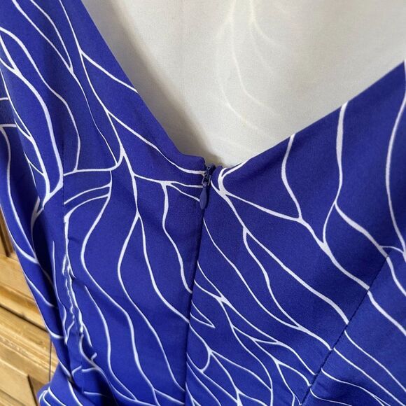 Susana Monaco 6 Royal‎ Blue White Dress Sleeveless Belted Tank Printed Sheath - Picture 8 of 10